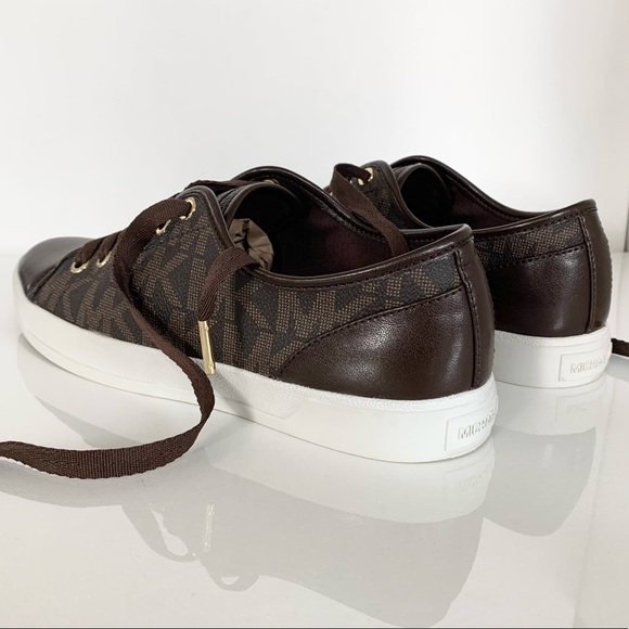 Michael Kors Signature Sneakers - Picture 4 of 13